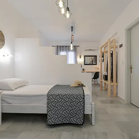 فندق Casa Di Naxos 3*