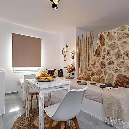 فندق Casa Di Naxos 3*